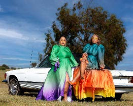 Rich Aunty In Ombre