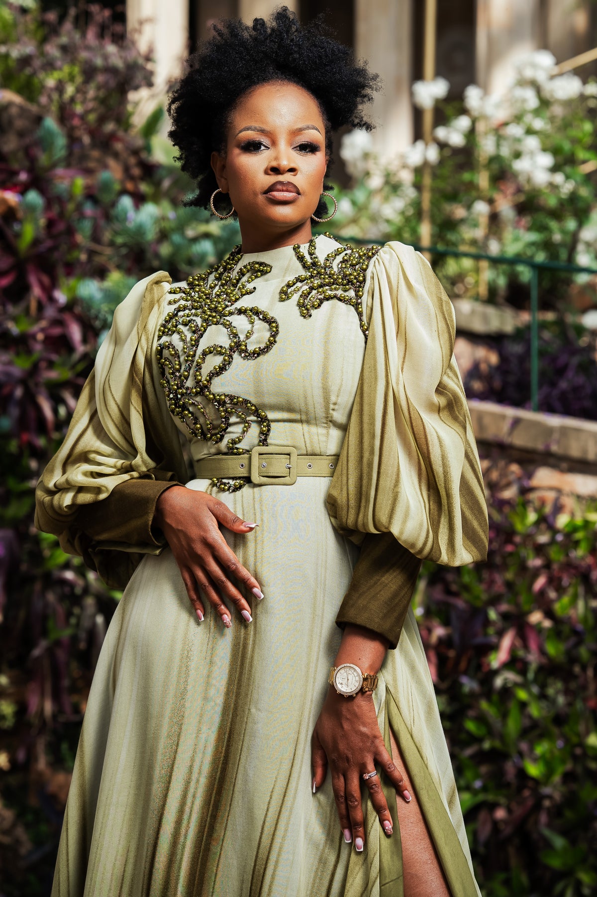 RICH AUNTY IN SAGE