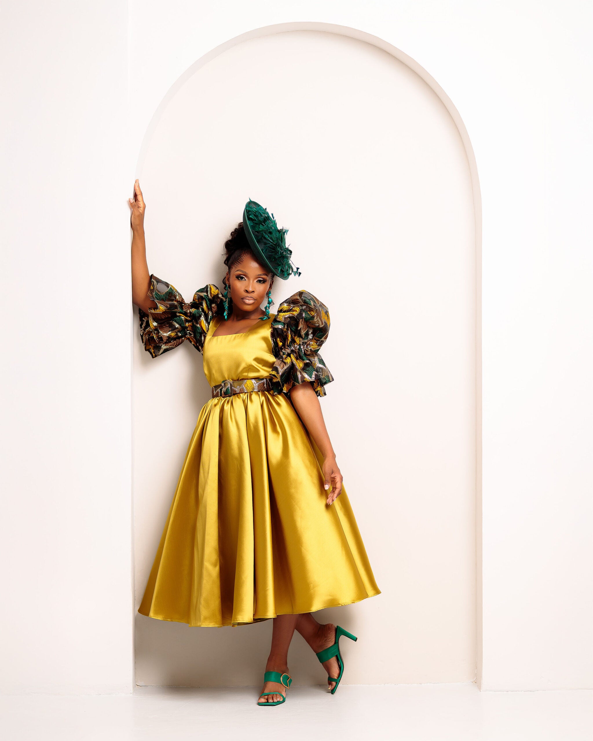 MOLEFE THE DRESS IN OLIVE