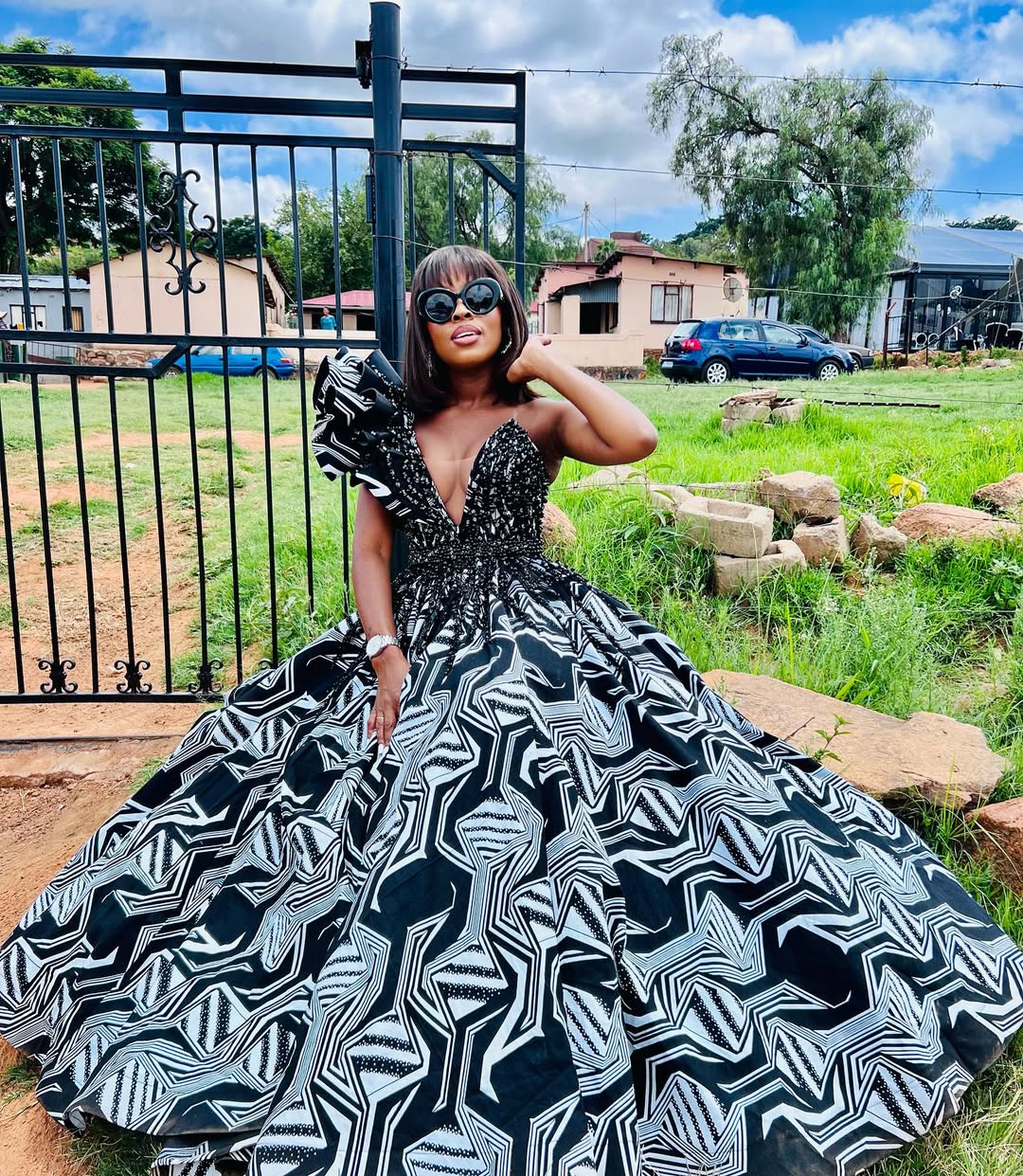 KGOSIGADI THE DRESS