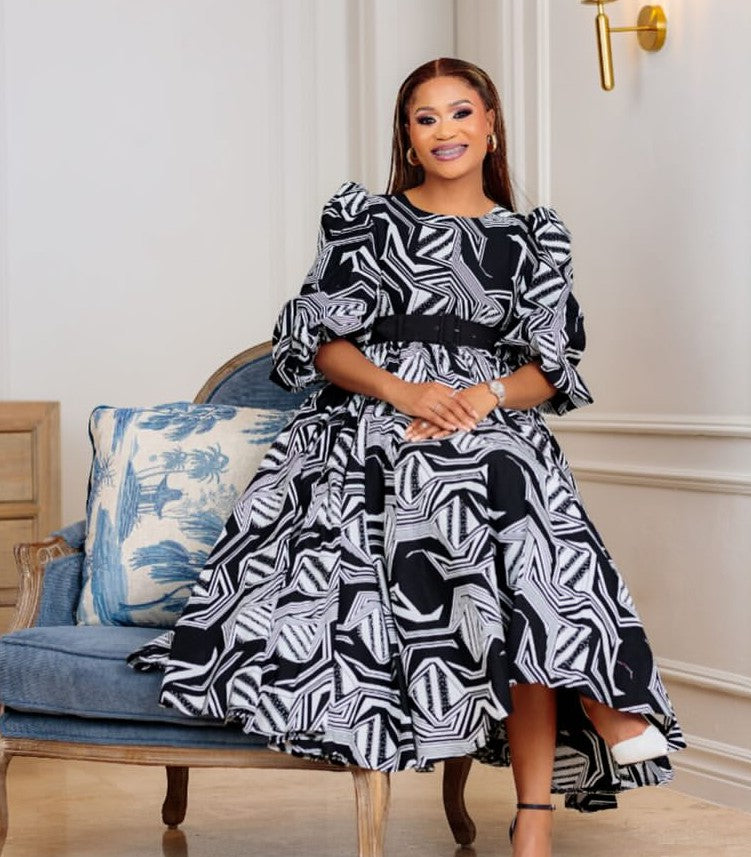 MAPHUMA IN BLACK AND WHITE