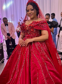 LADY IN RED