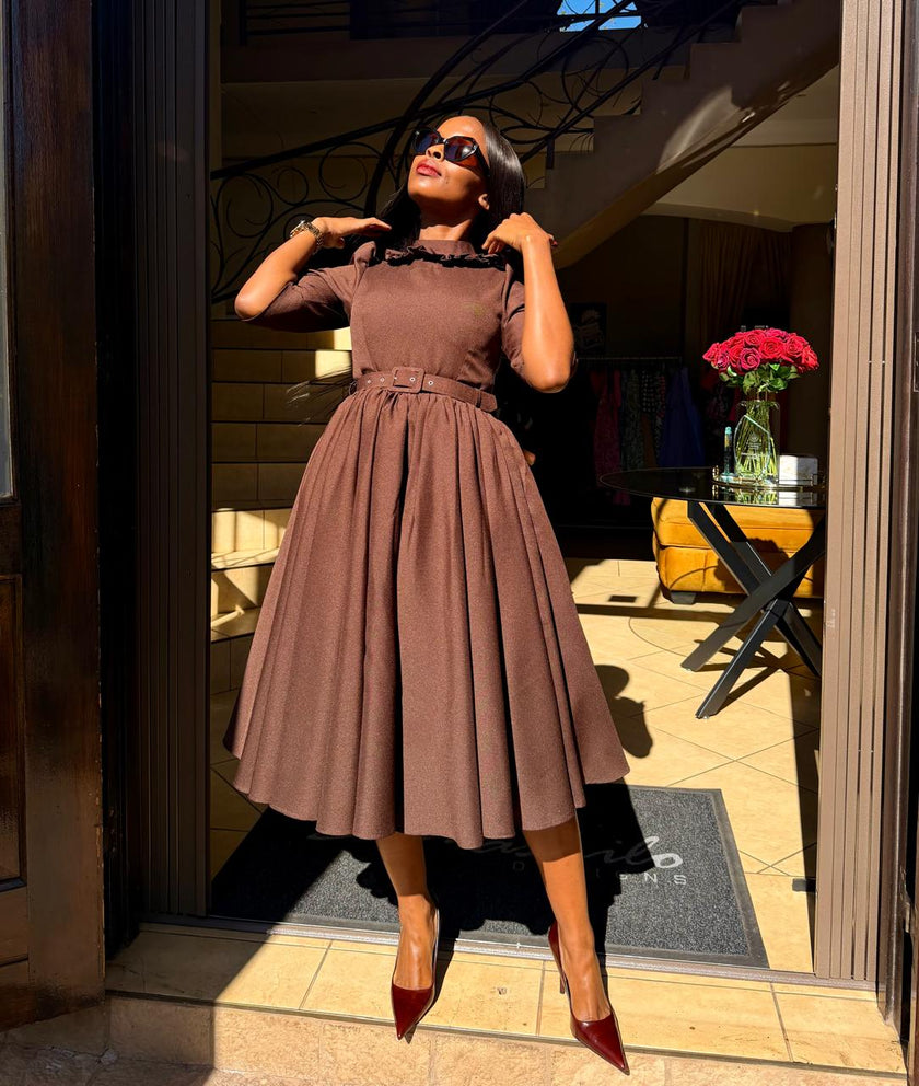MORATIWA THE DRESS IN BROWN