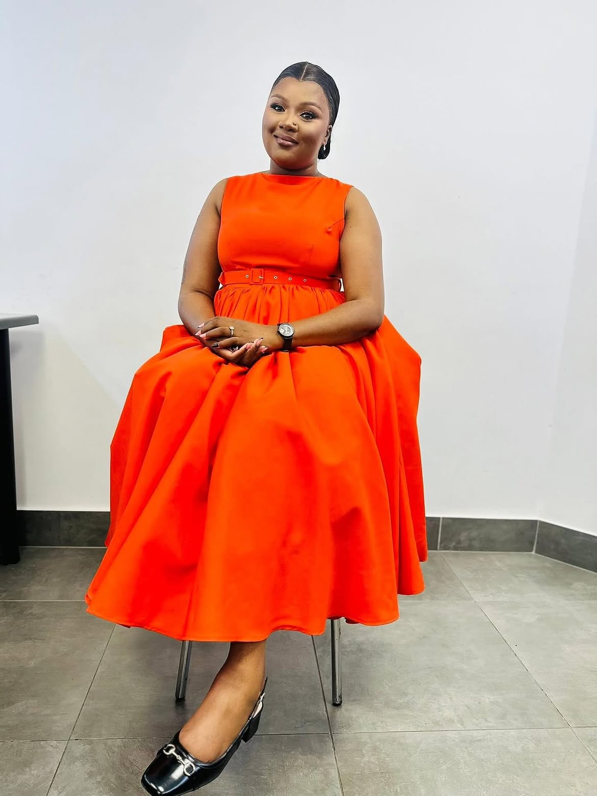 KHANYISILE IN ORANGE TEA LENGTH