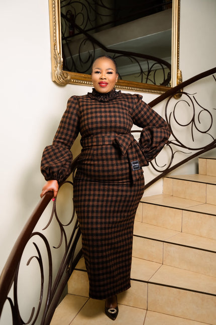 KGOSATSANA THE DRESS IN BROWN AND BLACK (TIGHT)